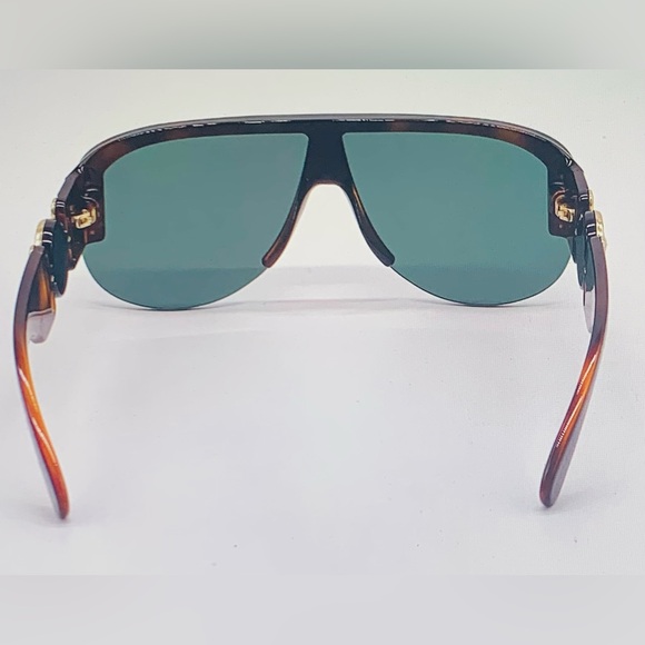 New Men’s Versace Sunglasses - Picture 6 of 9